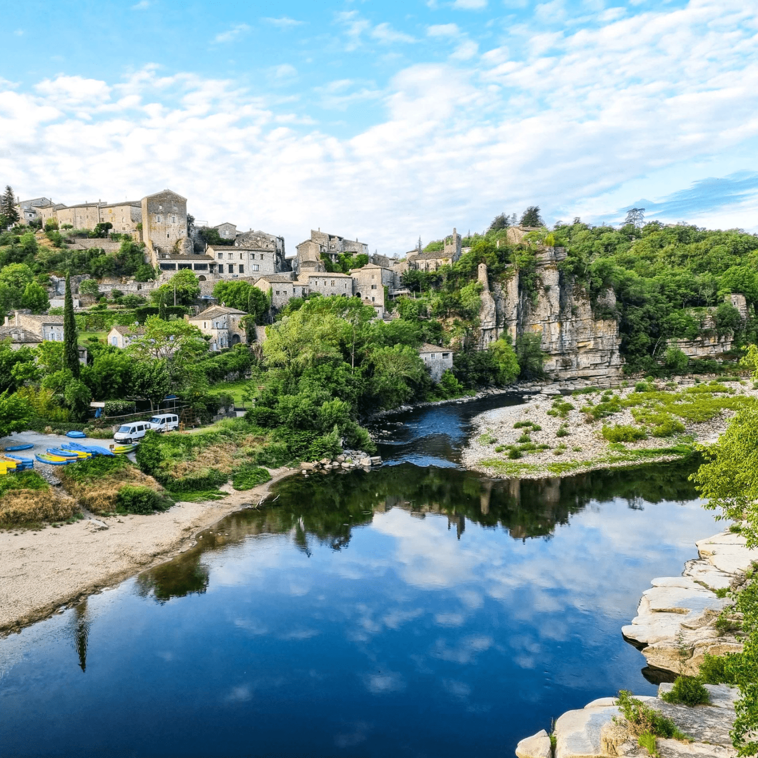 Le charme des beaux villages d'Ardèche